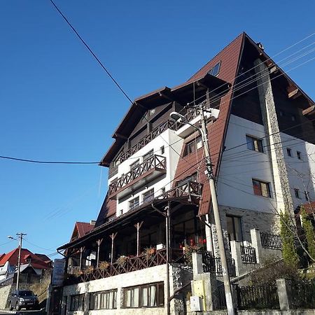 Hotel Magic Club Buşteni Esterno foto