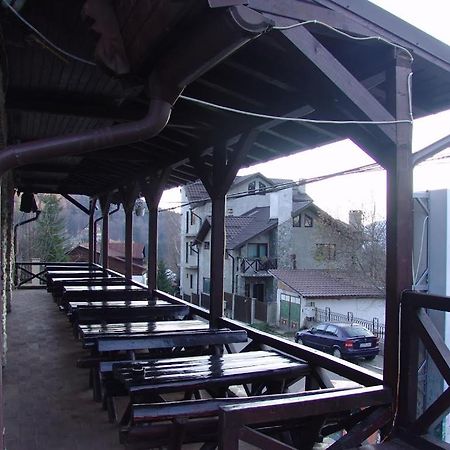 Hotel Magic Club Buşteni Esterno foto