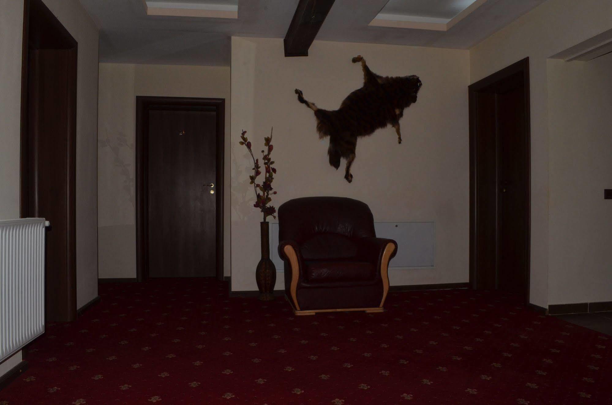 Hotel Magic Club Buşteni Esterno foto